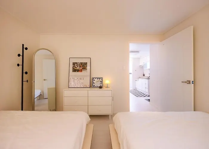Villa Amsa Stay, 강남역 코엑스몰 30분, 잠실 롯데월드 20분, Kspo Dome, 사전예약시 무료주차, 암사종합시장