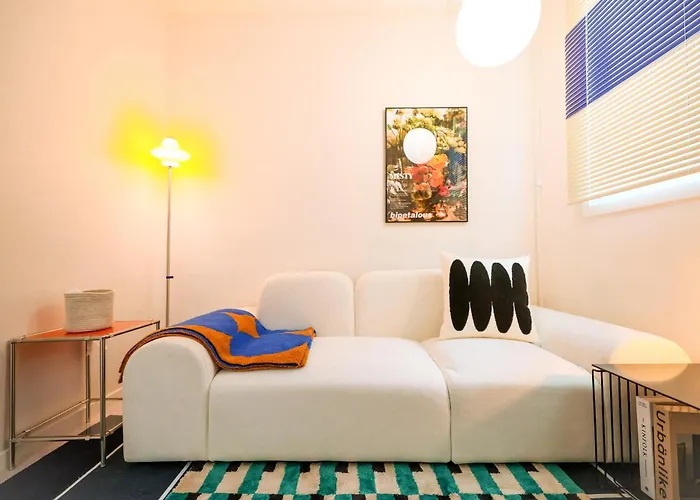 Villa Amsa Stay, 강남역 코엑스몰 30분, 잠실 롯데월드 20분, Kspo Dome, 사전예약시 무료주차, 암사종합시장