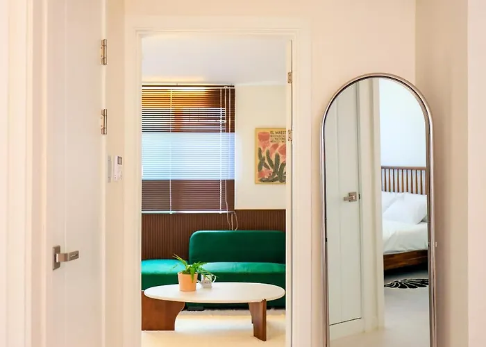 Villa Amsa Stay, 강남역 코엑스몰 30분, 잠실 롯데월드 20분, Kspo Dome, 사전예약시 무료주차, 암사종합시장