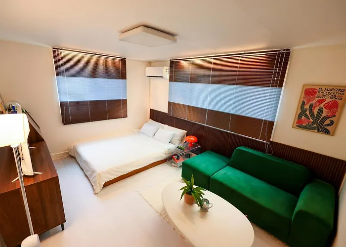 Villa Amsa Stay, 강남역 코엑스몰 30분, 잠실 롯데월드 20분, Kspo Dome, 사전예약시 무료주차, 암사종합시장 Séoul